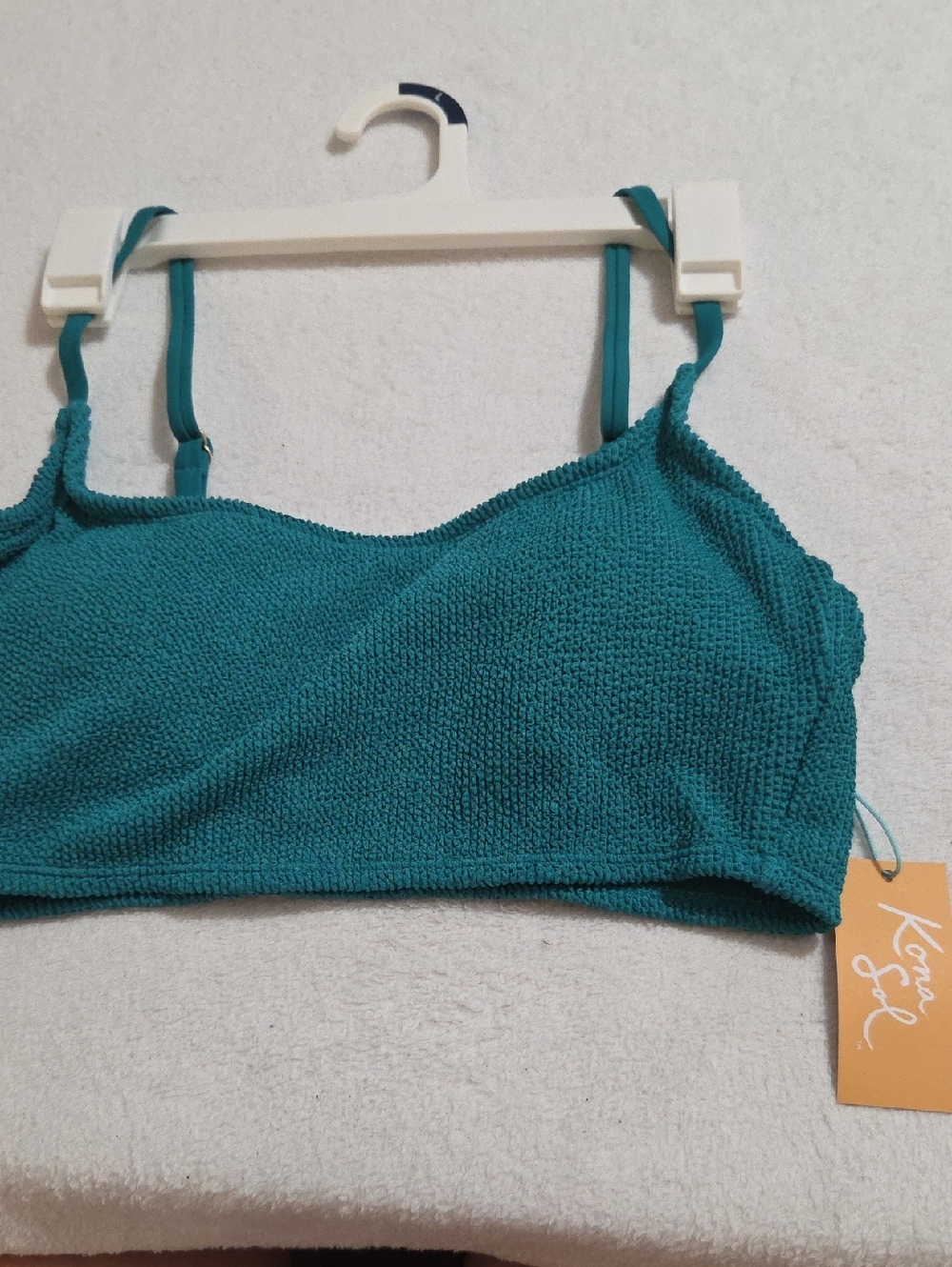 NWT KONA SOL BIKINI TOP